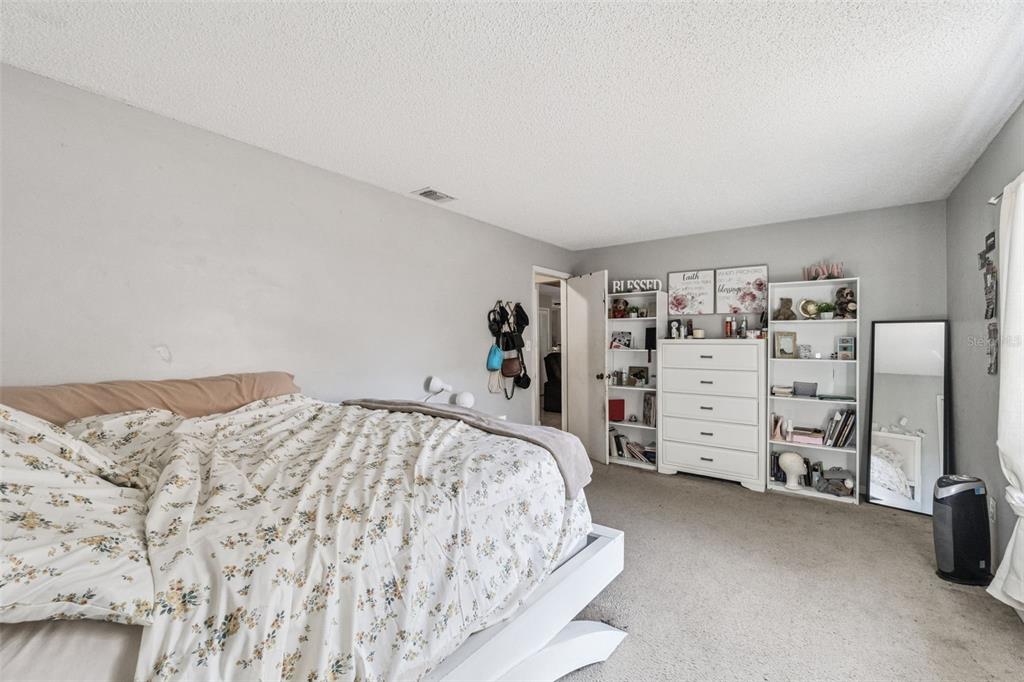 6815 Crescent Ridge Road Orlando, FL 32810 - Photo 19 of 43