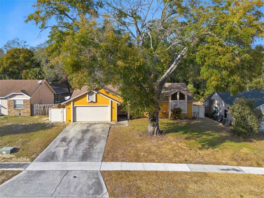 6815 Crescent Ridge Road Orlando, FL 32810 - Photo 3 of 43