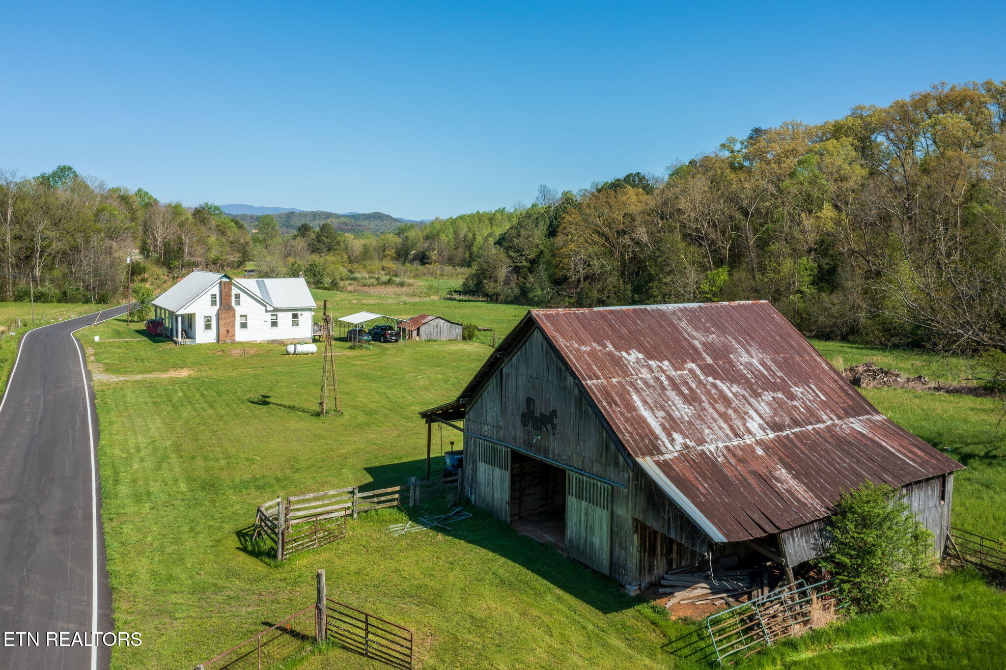 285 New Providence Road Tellico Plains, TN 37385 - Photo 2 of 45 Gallery Image 2