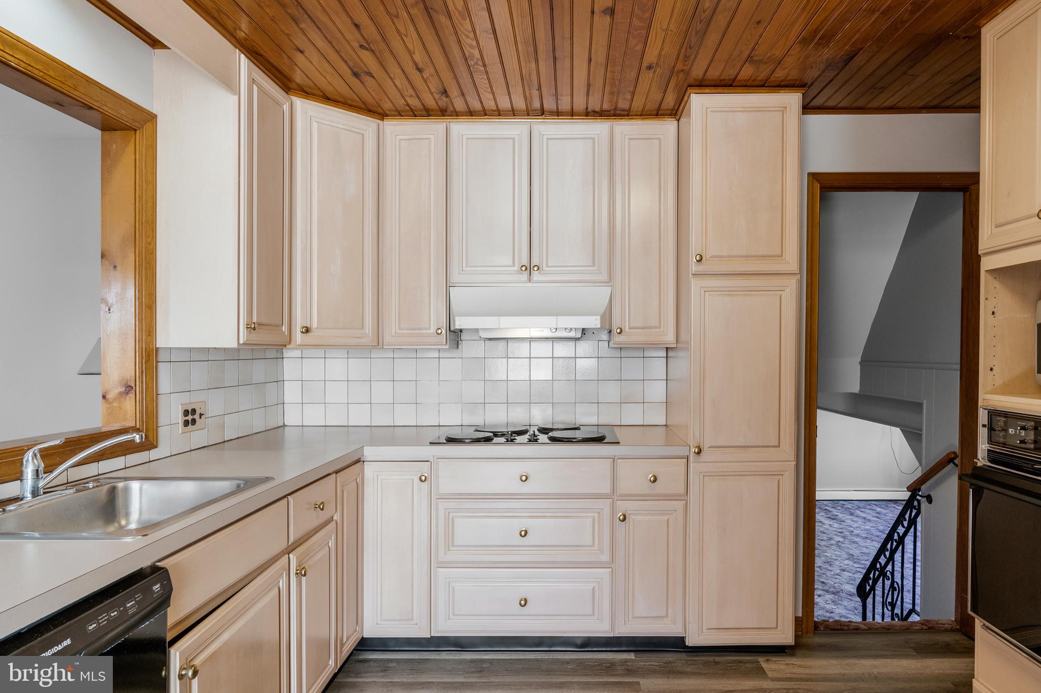 8 Winding Way Road Stratford, NJ 08084 - Photo 13 of 34