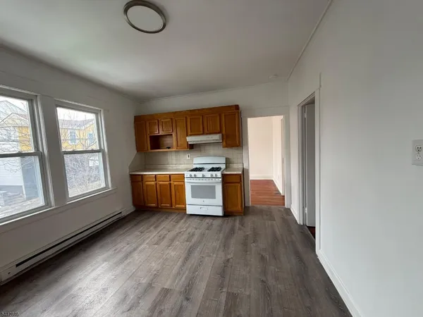 $2,200 | 457 21st Avenue, Paterson, NJ 07513