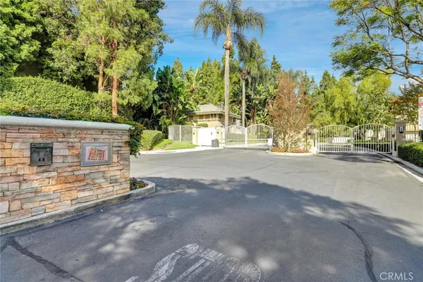 $828,900 | 9 Mosaic, Aliso Viejo, CA 92656
