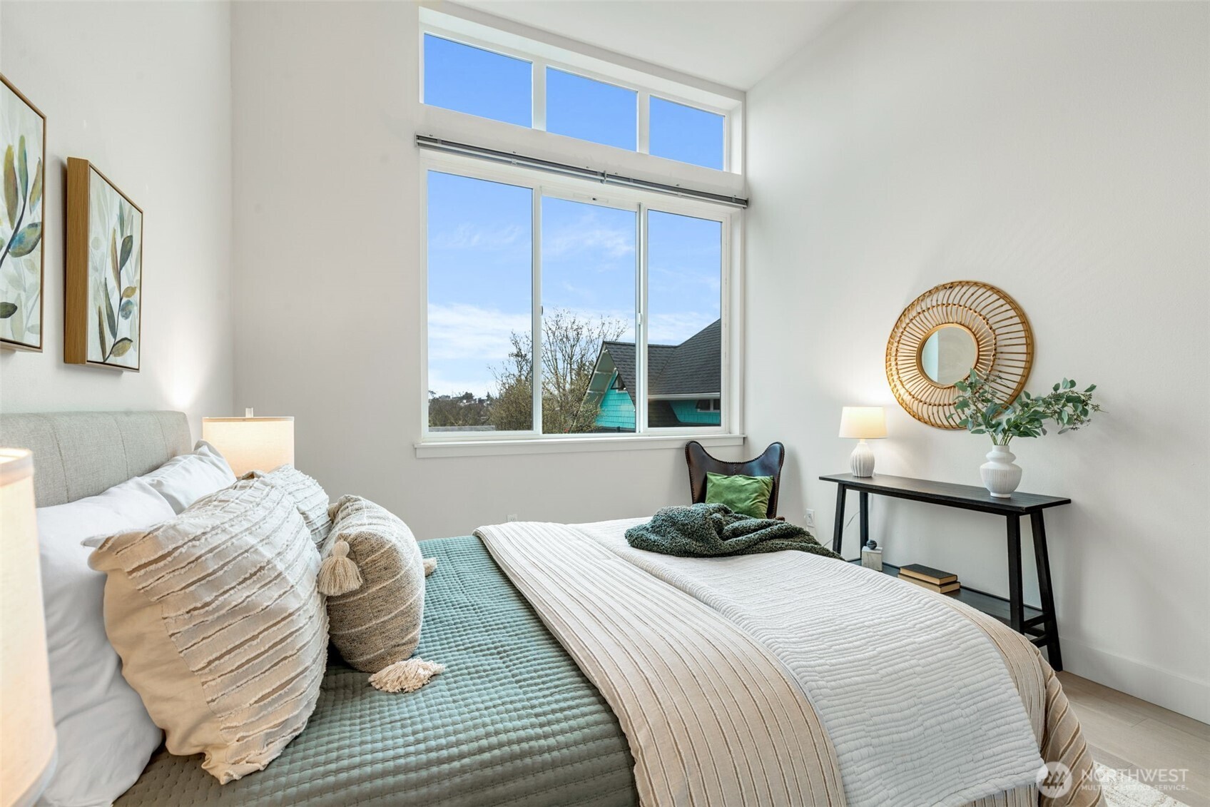908 North 46th Street, Unit F Seattle, WA 98103 - Photo 32 of 40