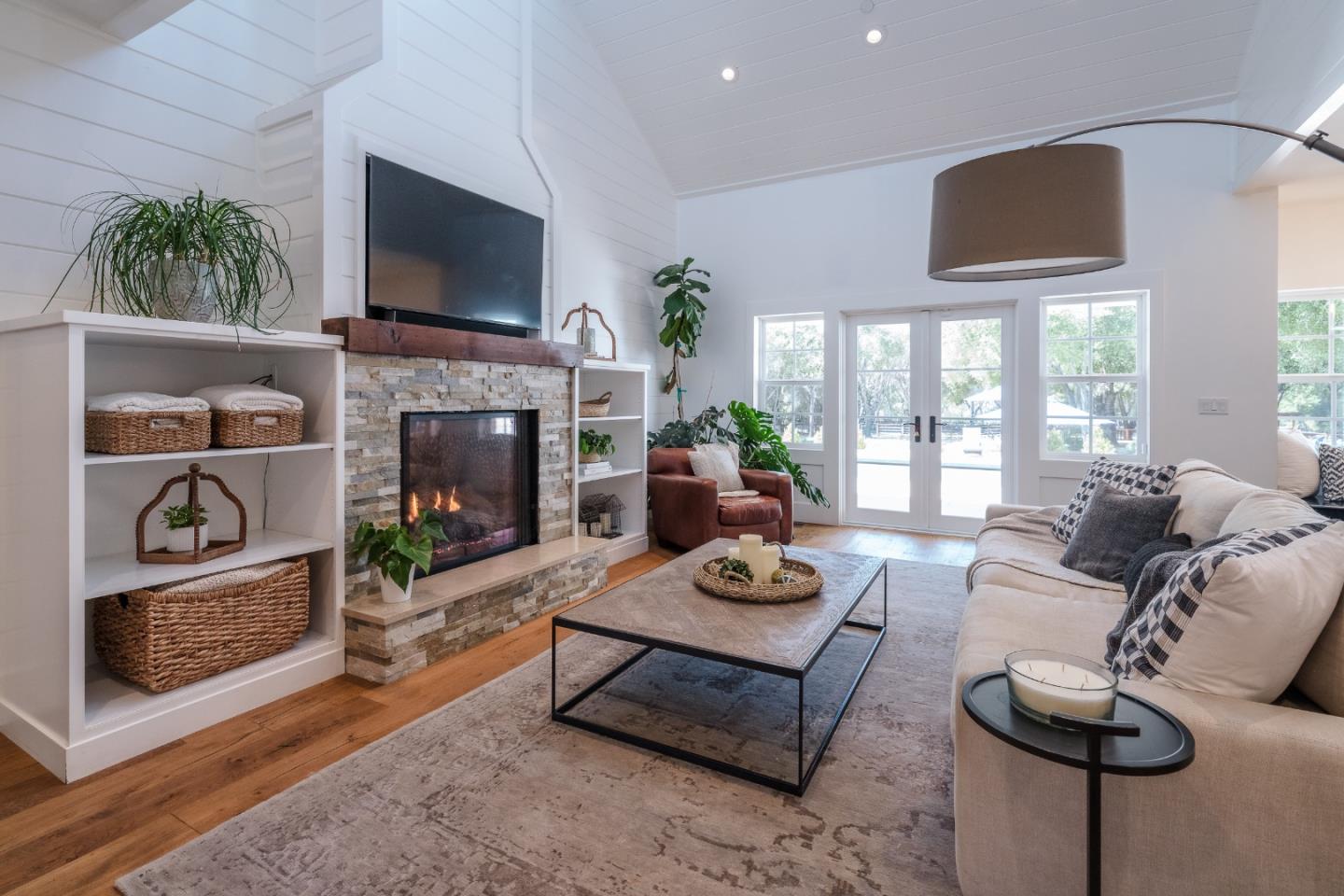 10555 Watsonville Road Gilroy, CA 95020 - Photo 8 of 20