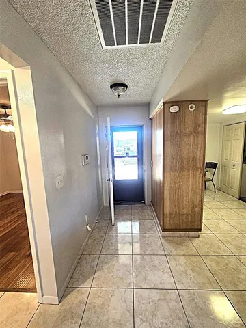 $209,000 | 2009 Cedar Run Drive, Plant City, FL 33563