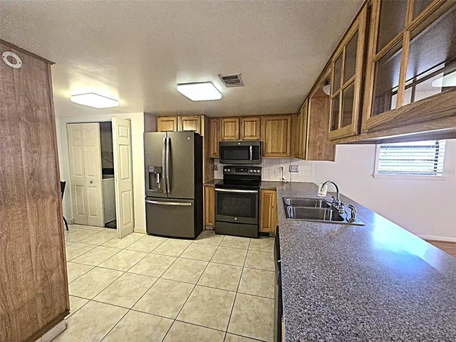 $209,000 | 2009 Cedar Run Drive, Plant City, FL 33563