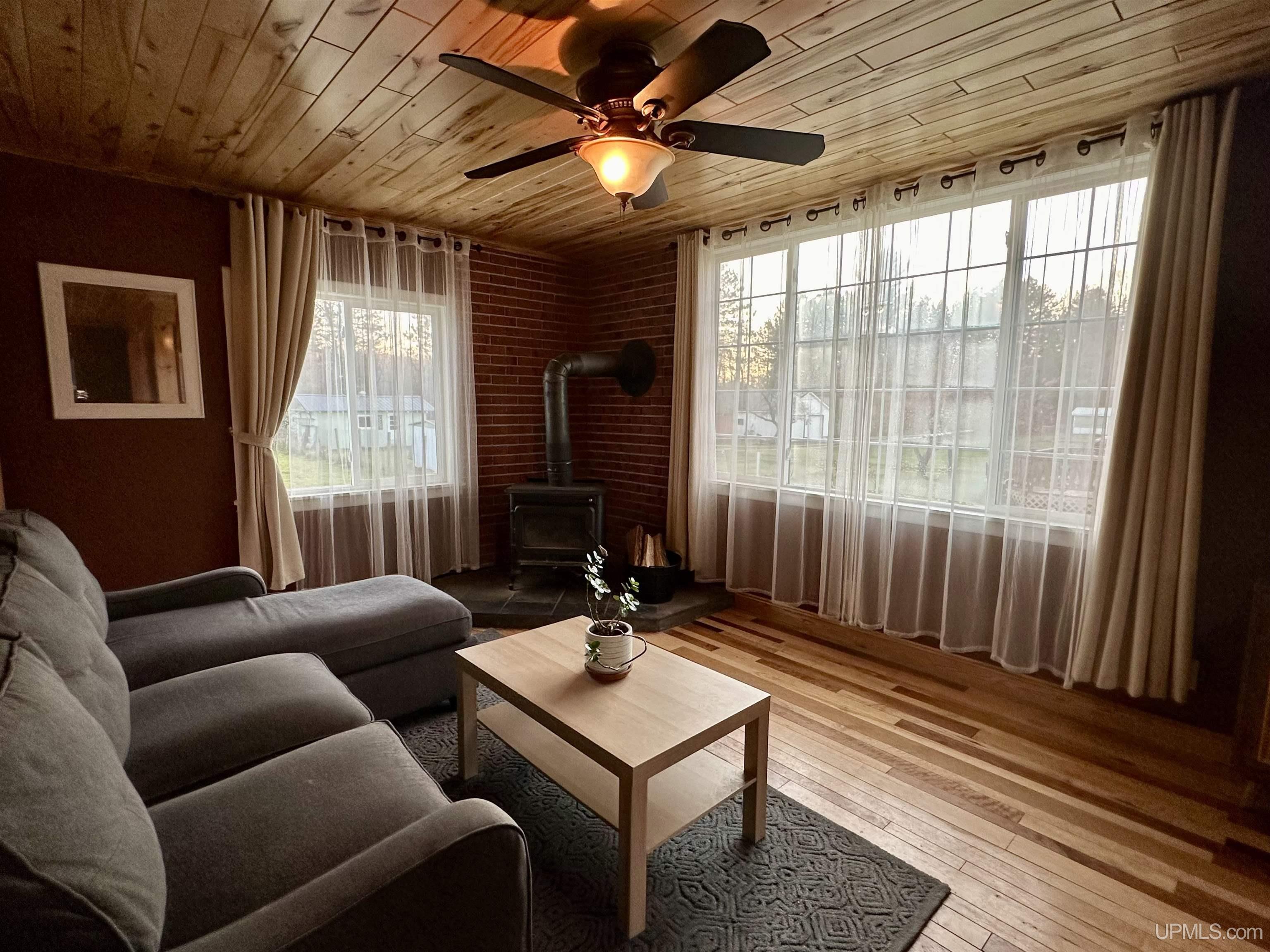 5281 Sunset Road Ironwood, MI 49938 - Photo 3 of 51