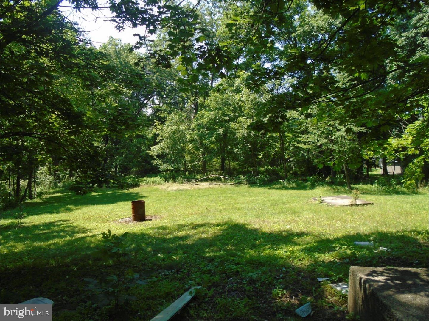 2015 Perkiomenville Road Green Lane, PA 18054 - Photo 2 of 3 Back Yard