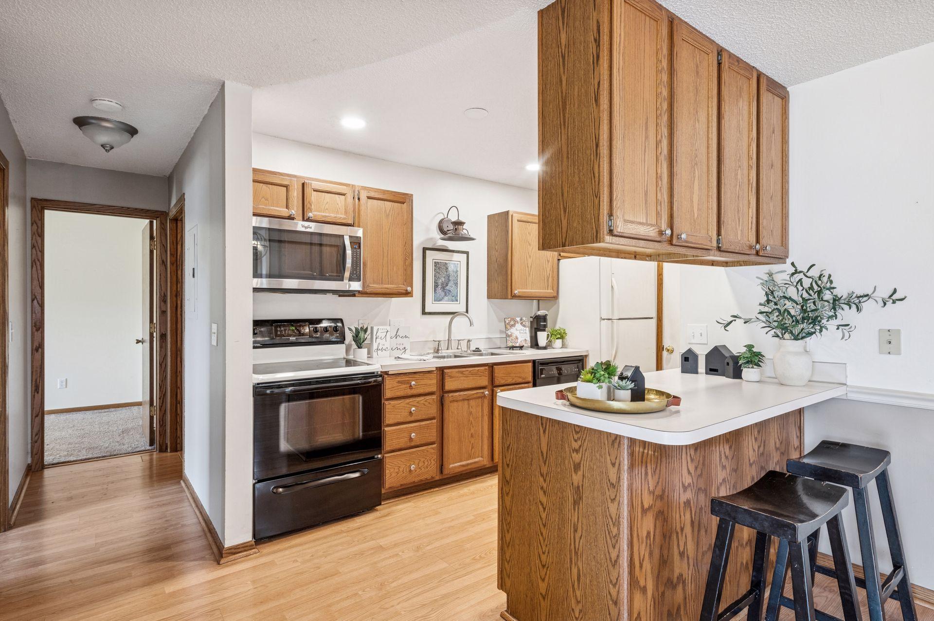 14230 44th Place North, Unit 2 Plymouth, MN 55446 - Photo 2 of 40