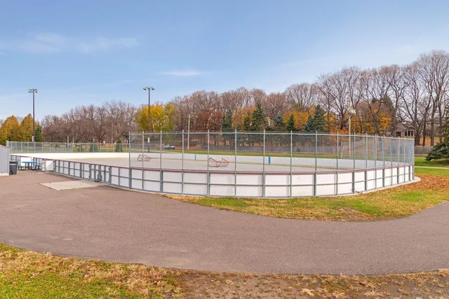 $210,000 | 14230 44th Place North, Unit 2, Plymouth, MN 55446