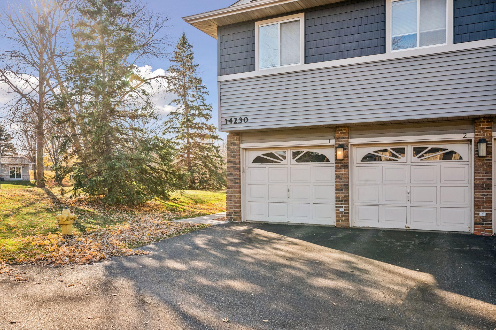 14230 44th Place North, Unit 2 Plymouth, MN 55446 - Photo 3 of 40