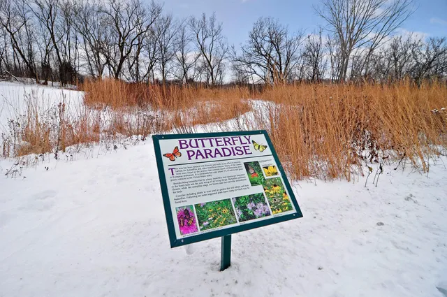 $210,000 | 14230 44th Place North, Unit 2, Plymouth, MN 55446