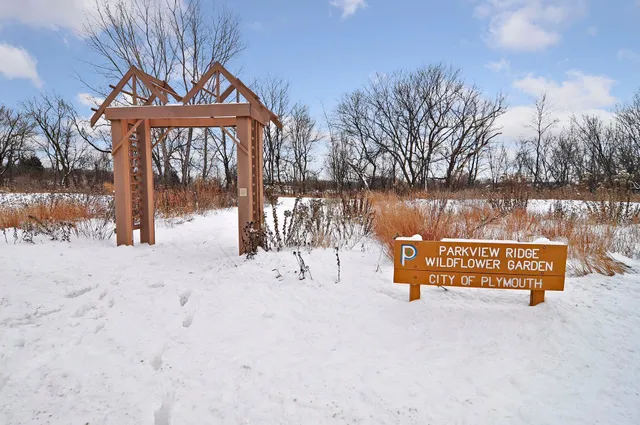 $210,000 | 14230 44th Place North, Unit 2, Plymouth, MN 55446