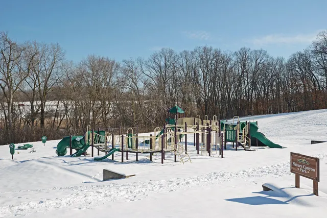 $210,000 | 14230 44th Place North, Unit 2, Plymouth, MN 55446