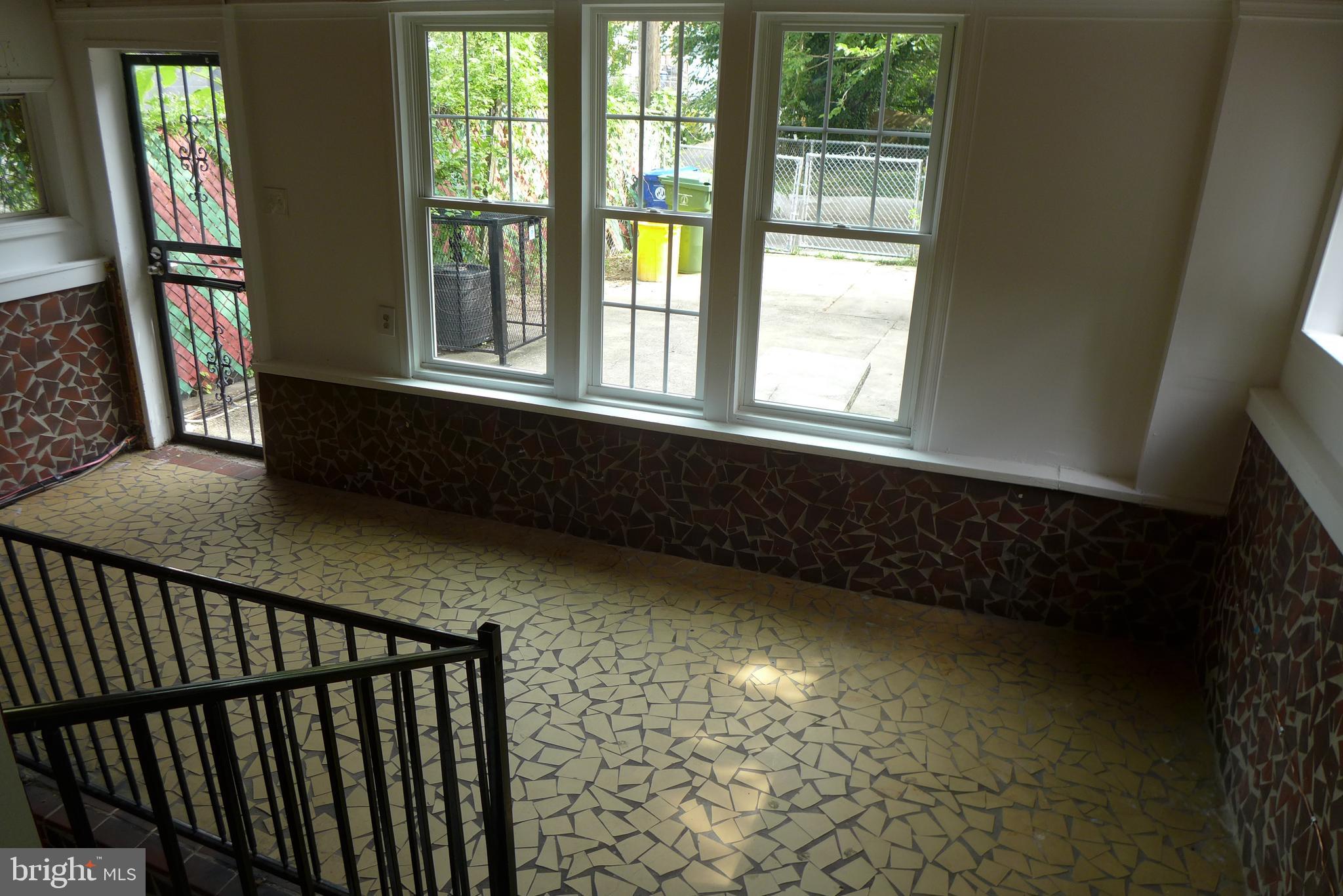 2809 Federal Street Baltimore, MD 21213 - Photo 11 of 12 Rear porch