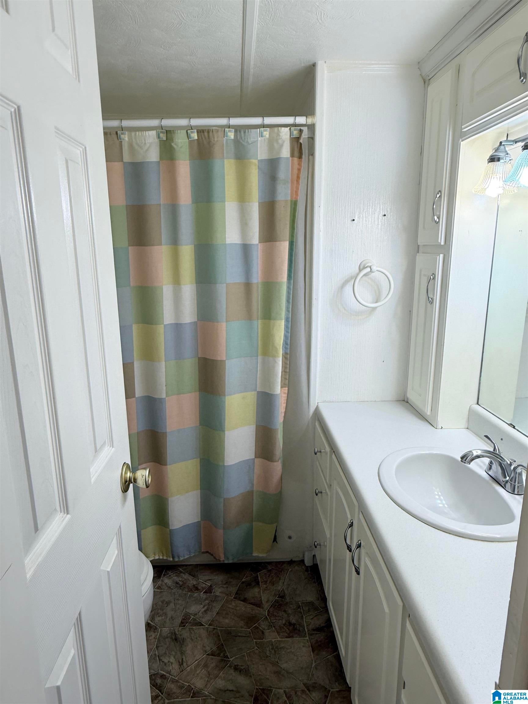208 Earl Roberts Road Anniston, AL 36207 - Photo 14 of 34 Gallery Image 14