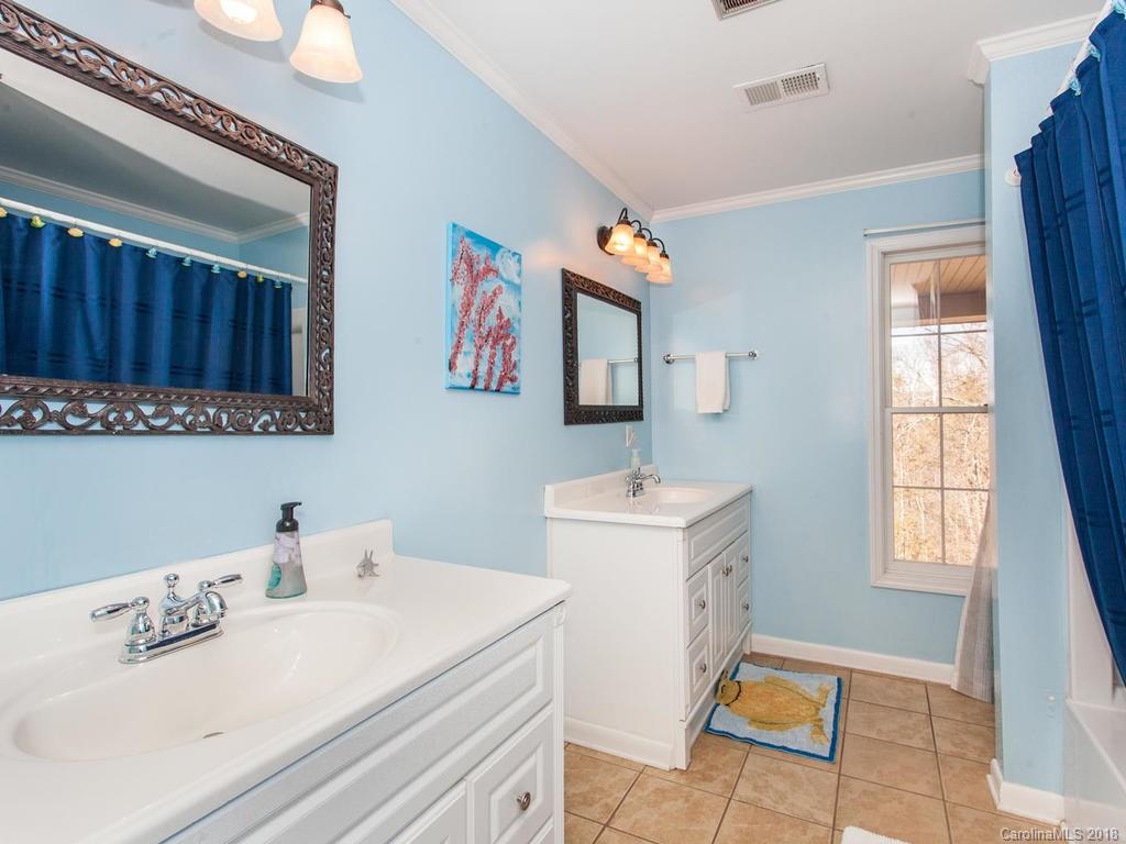 1895 Camp Branch Road Waynesville, NC 28786 - Photo 19 of 35 Gallery Image 19