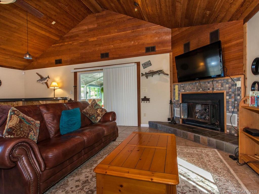 1895 Camp Branch Road Waynesville, NC 28786 - Photo 20 of 35 Gallery Image 20