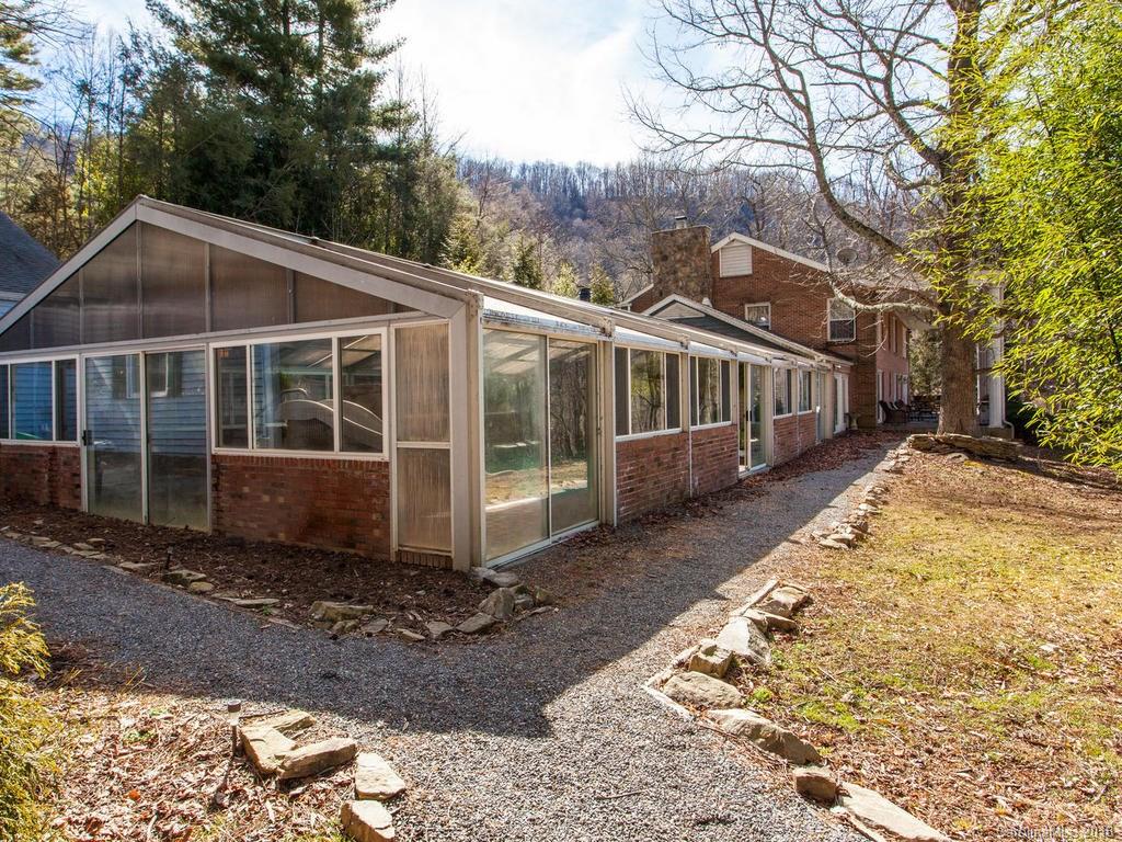 1895 Camp Branch Road Waynesville, NC 28786 - Photo 24 of 35 Gallery Image 24