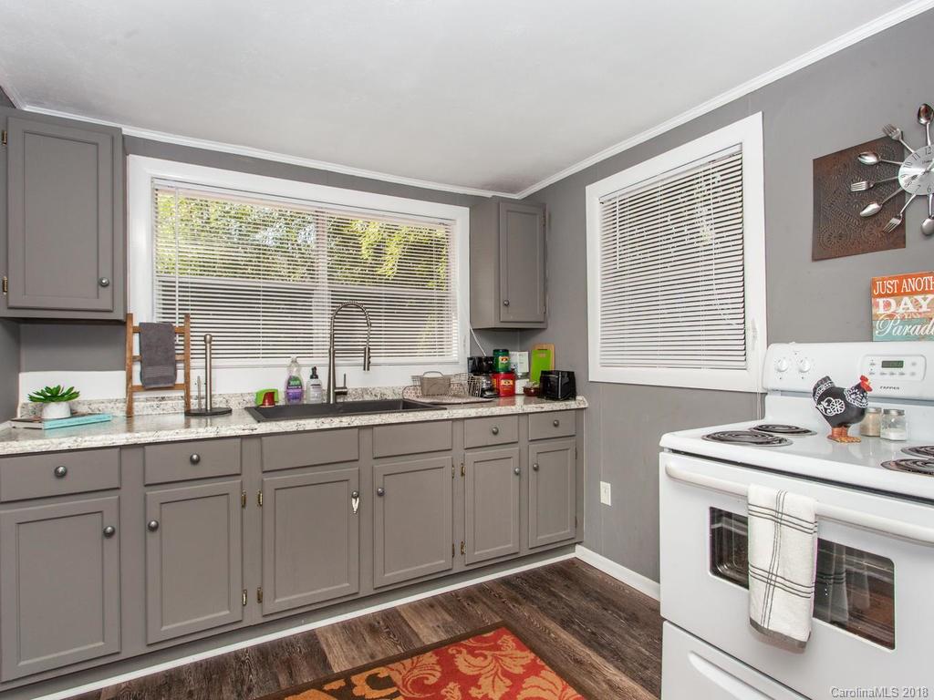 1895 Camp Branch Road Waynesville, NC 28786 - Photo 29 of 35 Gallery Image 29