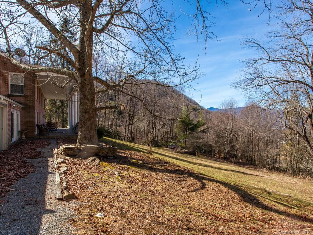 1895 Camp Branch Road Waynesville, NC 28786 - Photo 30 of 35 Gallery Image 30