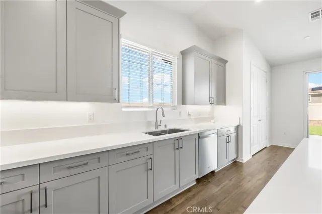 $3,700 | 41846 Castello Lane, Quartz Hill, CA 93536