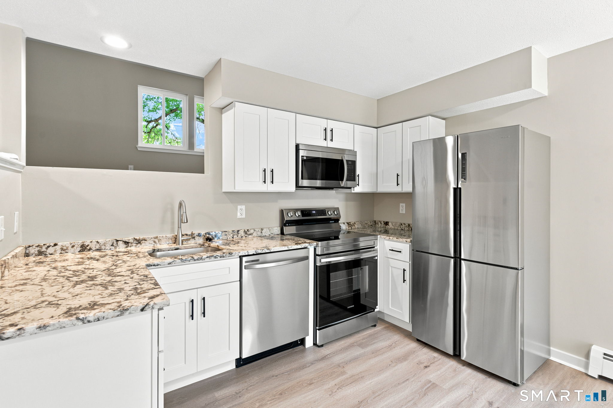 60 Old Town Road, Unit 190 Vernon, CT 06066 - Photo 2 of 27