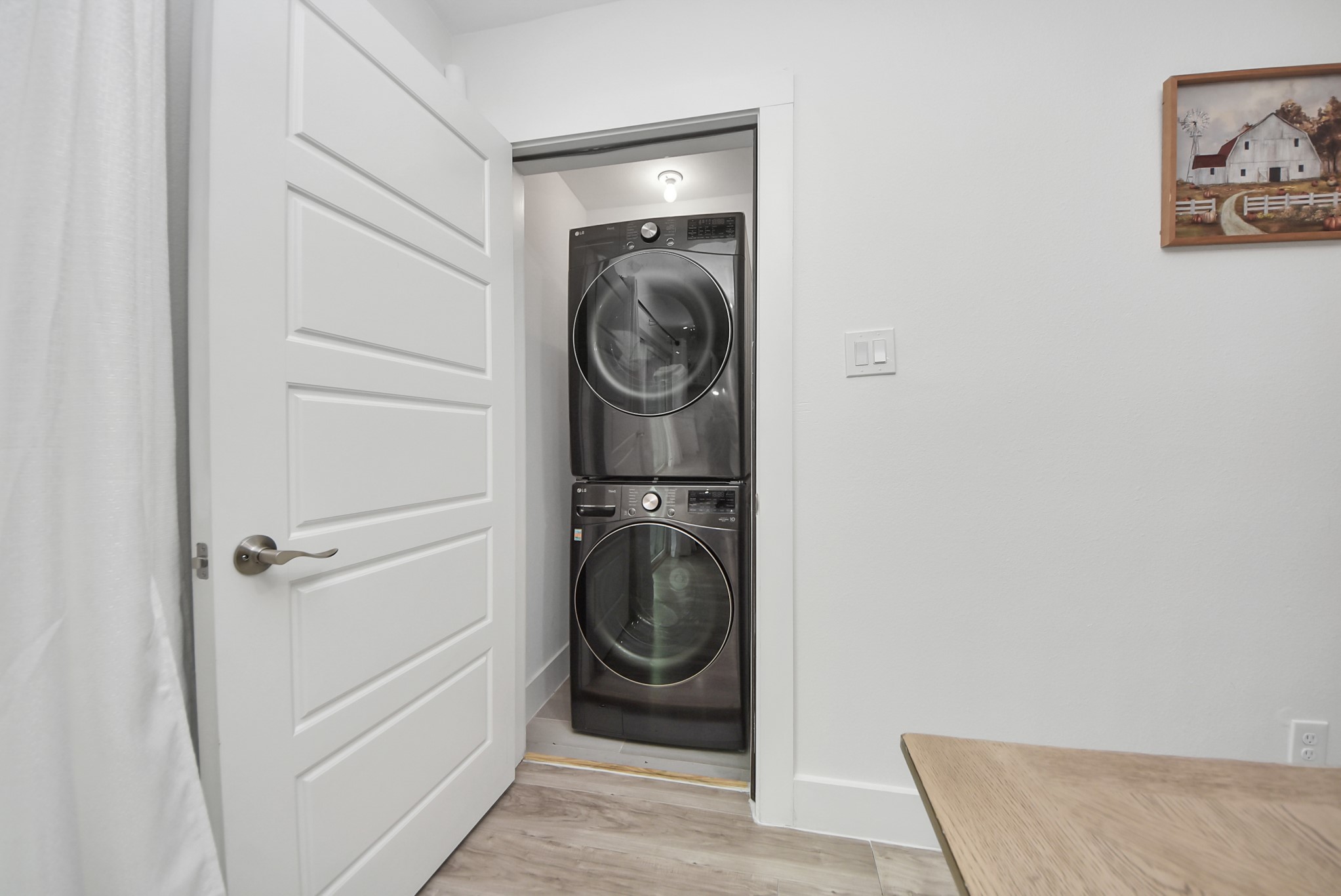 1110 Johnson Street Pasadena, TX 77506 - Photo 13 of 36 a close view of a utility room with dryer and washer