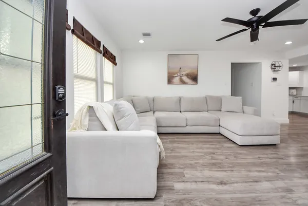 $244,500 | 1110 Johnson Street, Pasadena, TX 77506