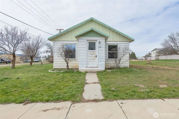 $249,500 | 326 South Columbia Avenue, Waterville, WA 98858