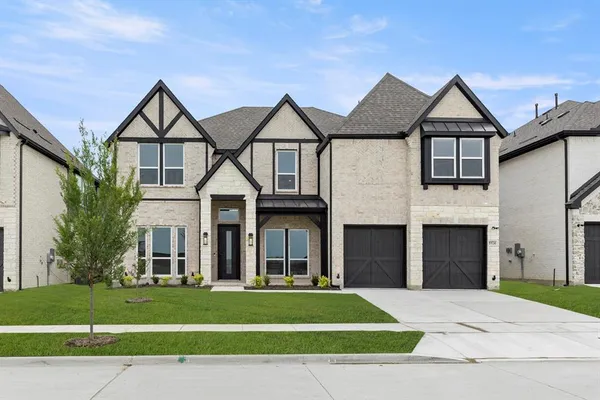 $696,753 | 5524 Aiken Street, Aubrey, TX 76227