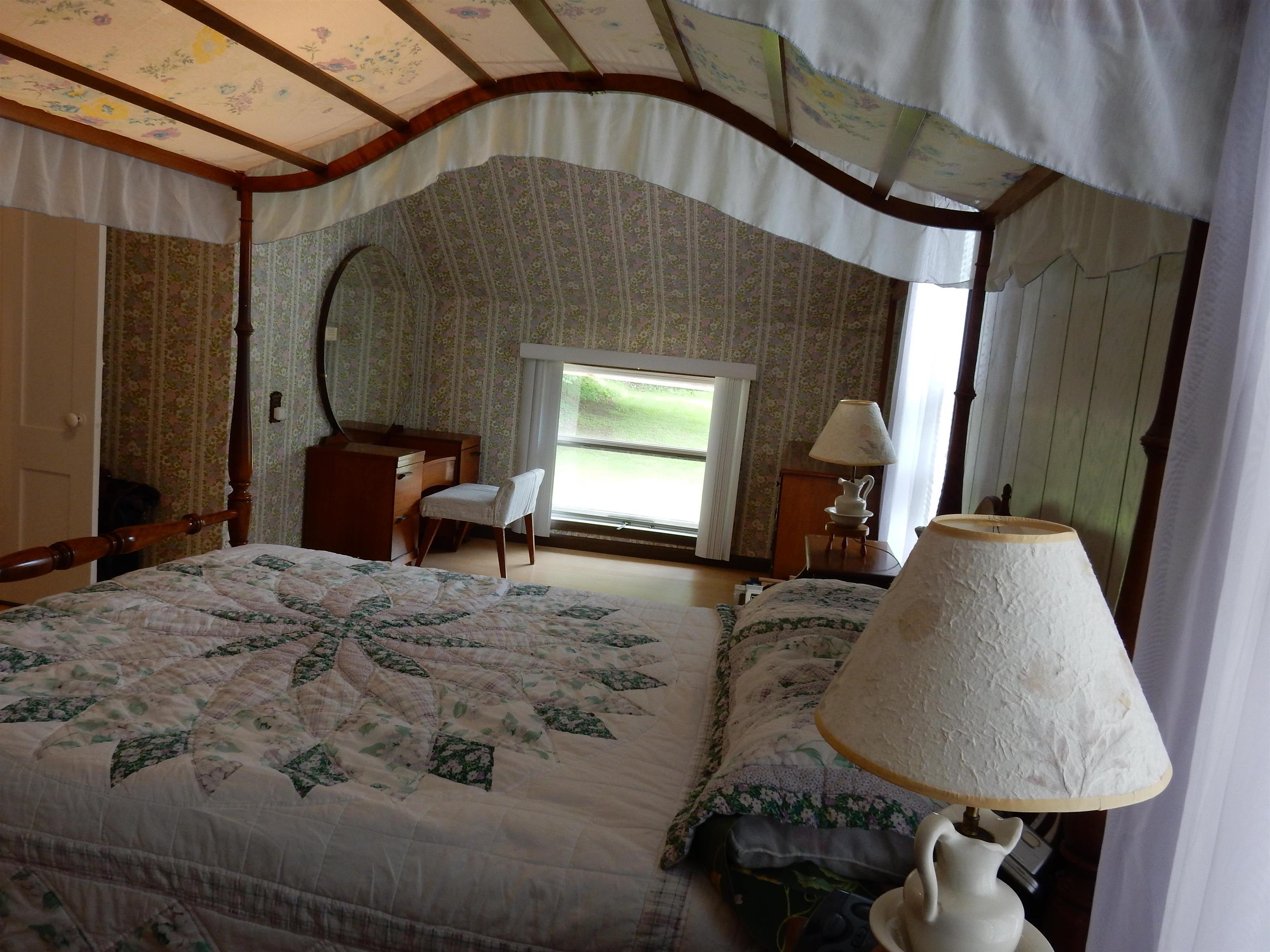 425 West Main Street Newport, VT 05855 - Photo 23 of 33