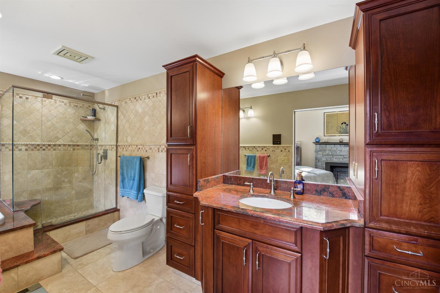 1681 Van Blaricum Road Cincinnati, OH 45233 - Photo 11 of 49