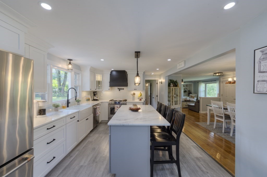 9 Carleton Road Millbury, MA 01527 - Photo 8 of 42 Gallery Image 8