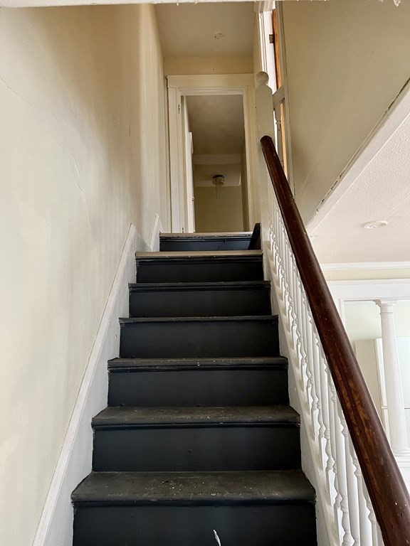 261 Main Street Groveland, MA 01834 - Photo 4 of 6