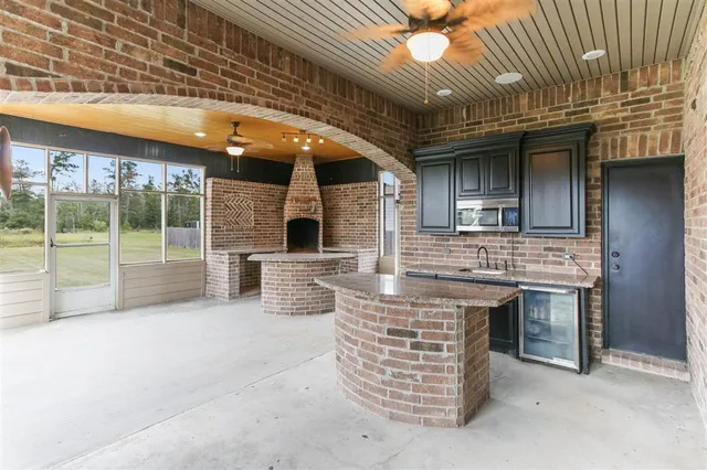 $599,000 | 3276 West Houston River Road, Sulphur, LA 70663