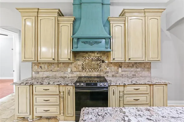 $499,900 | 3276 West Houston River Road, Sulphur, LA 70663