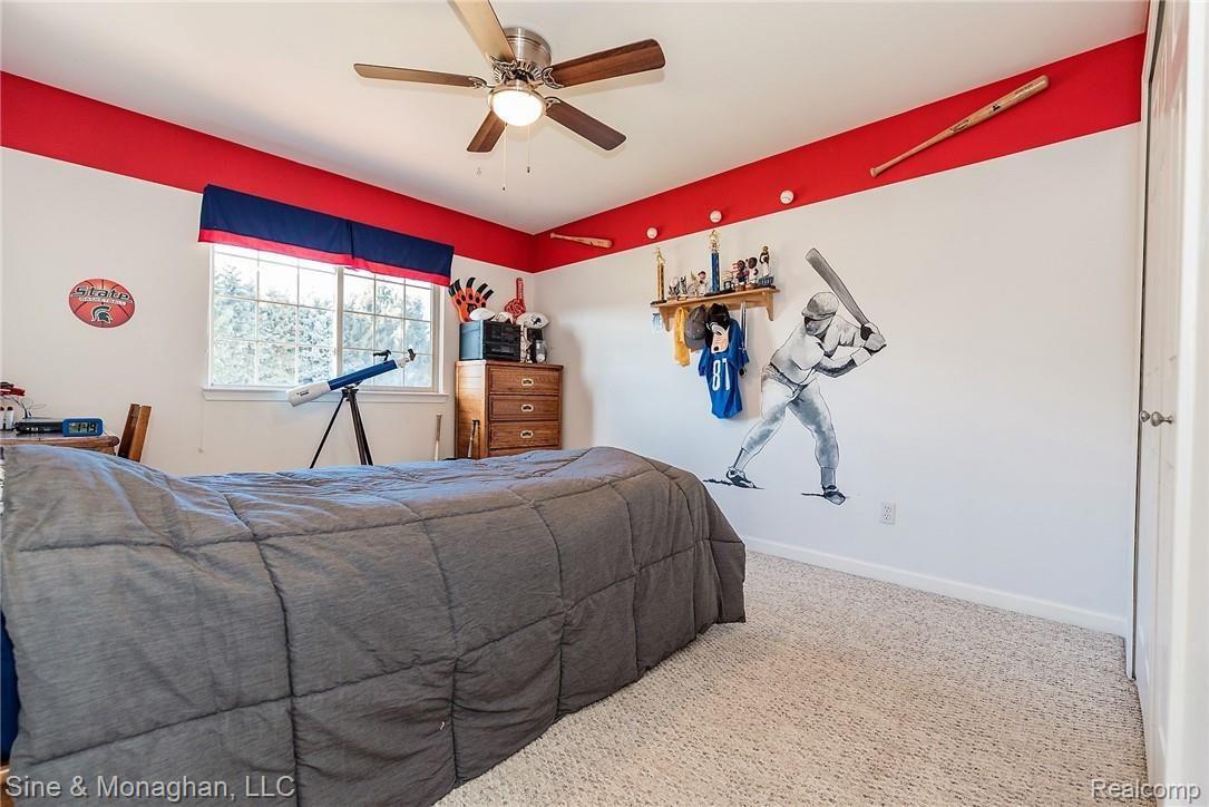 3120 Villanova Circle Rochester, MI 48307 - Photo 18 of 29 Bedroom with ceiling fan