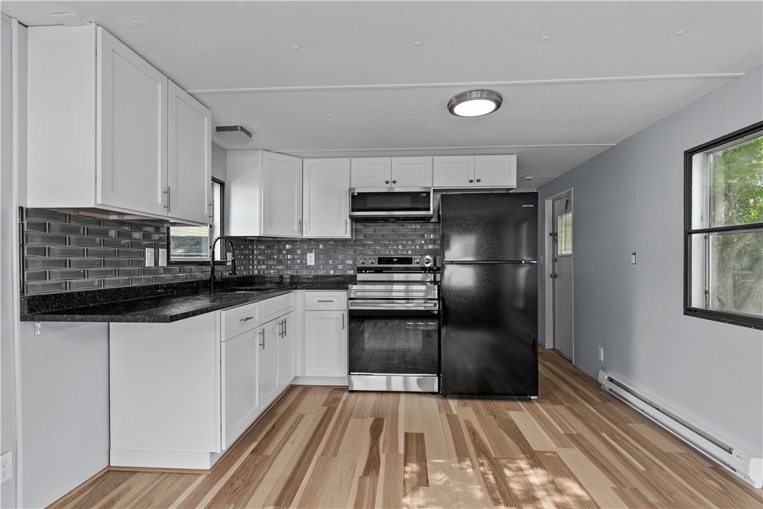 849 Forest Park Middletown, RI 02842 - Photo 2 of 17