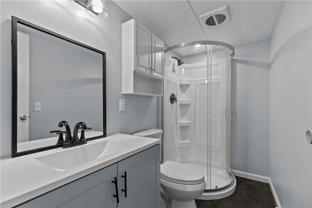 849 Forest Park Middletown, RI 02842 - Photo 6 of 17