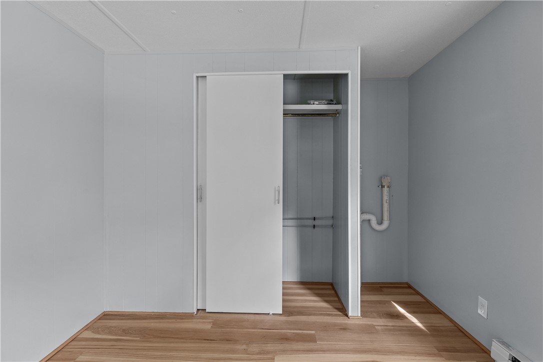 849 Forest Park Middletown, RI 02842 - Photo 10 of 17