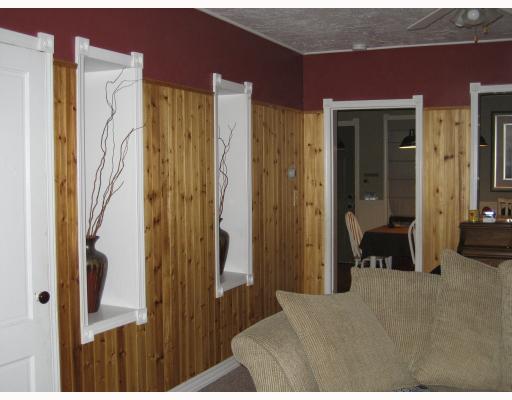 188 Coe Street Woonsocket, RI 02895 - Photo 3 of 10 Living Room.
