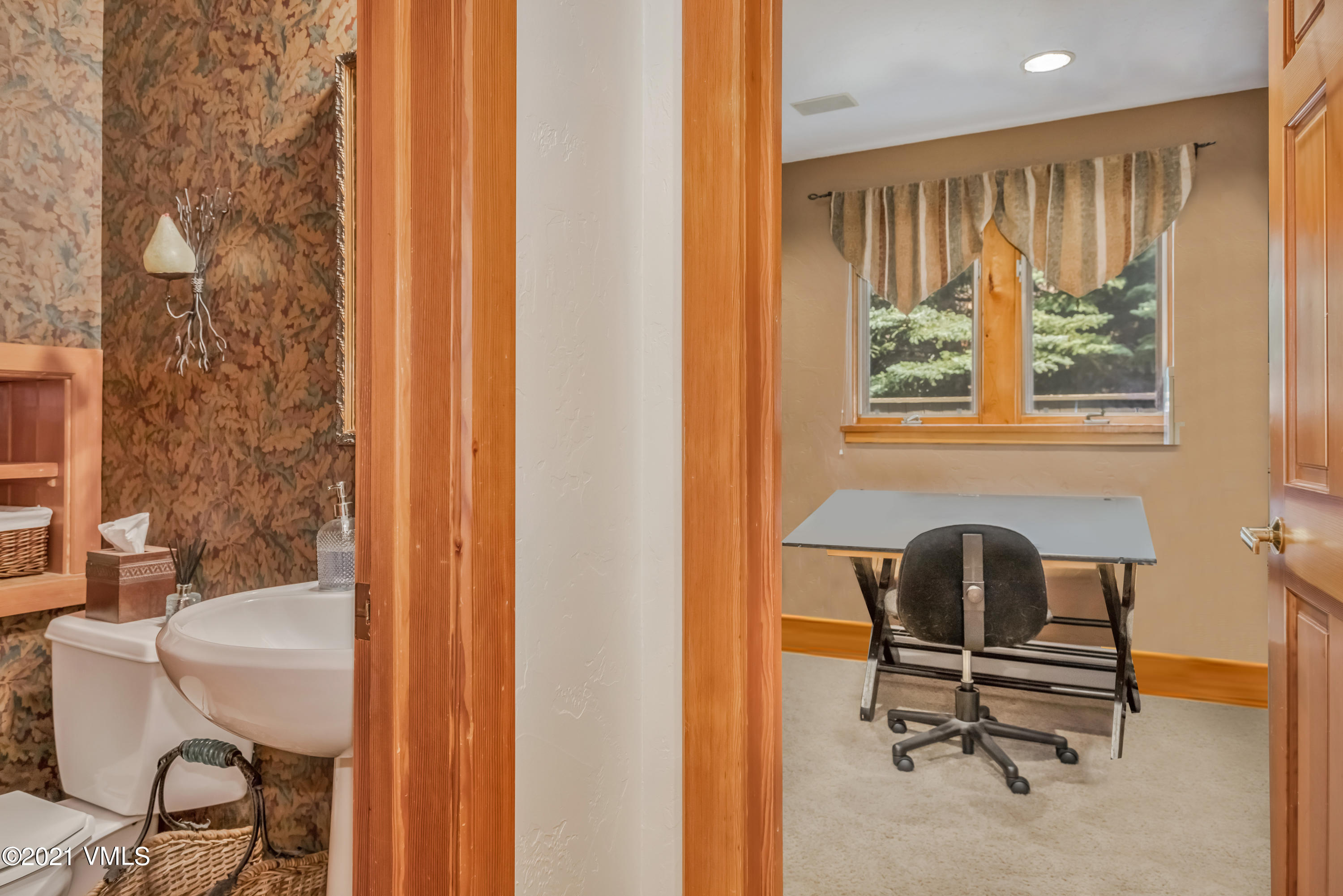 760 June Creek Road Edwards, CO 81632 - Photo 23 of 25 Office