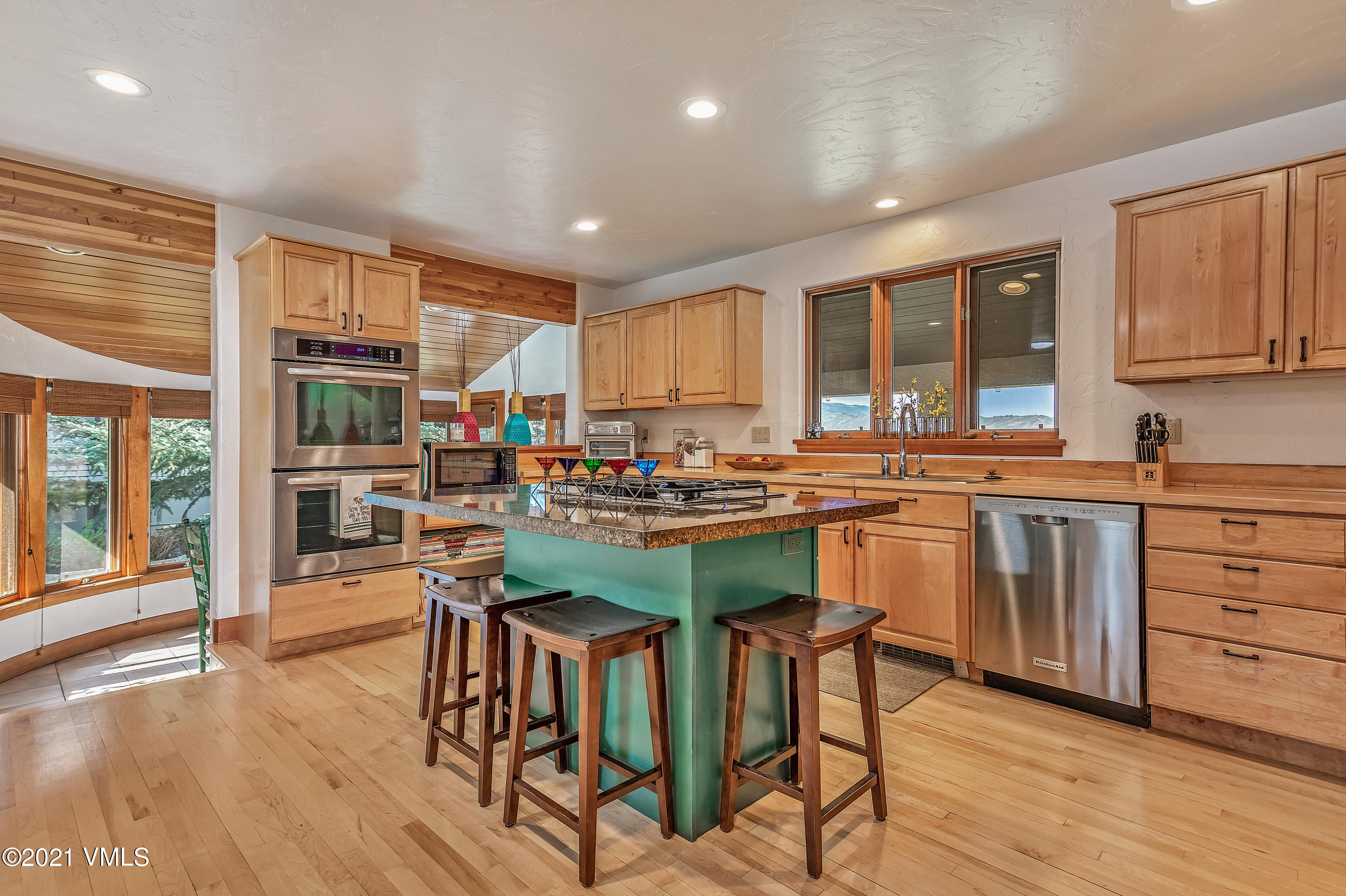 760 June Creek Road Edwards, CO 81632 - Photo 8 of 25 Kitchen