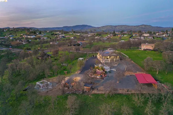 $989,000 | 4626 Little John Road, Copperopolis, CA 95228