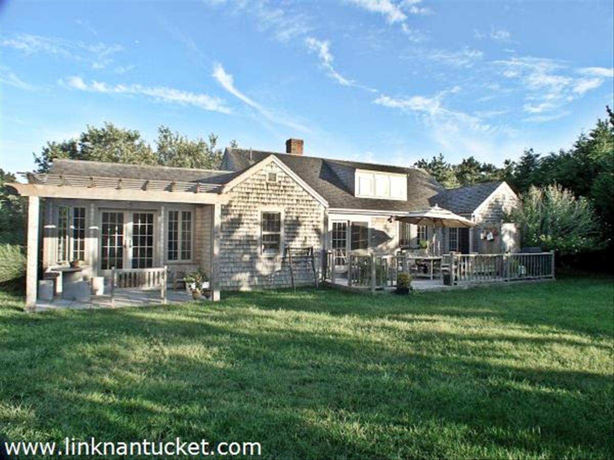4 Moby Way Nantucket, MA 02554 - Photo 20 of 21 Gallery Image 20