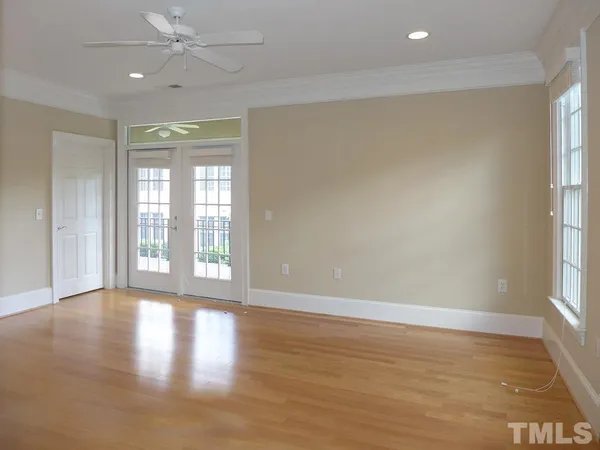 $3,295 | 413 West Barbee Chapel Road, Chapel Hill, NC 27517