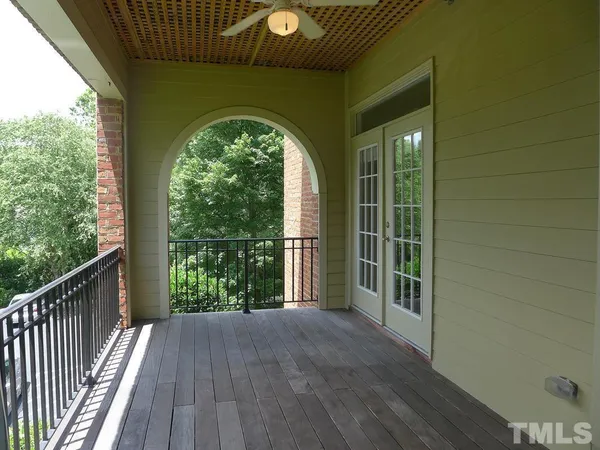 $3,295 | 413 West Barbee Chapel Road, Chapel Hill, NC 27517