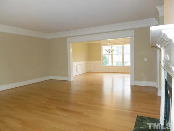 $3,295 | 413 West Barbee Chapel Road, Chapel Hill, NC 27517