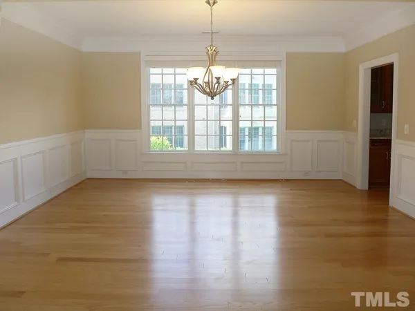 $3,295 | 413 West Barbee Chapel Road, Chapel Hill, NC 27517